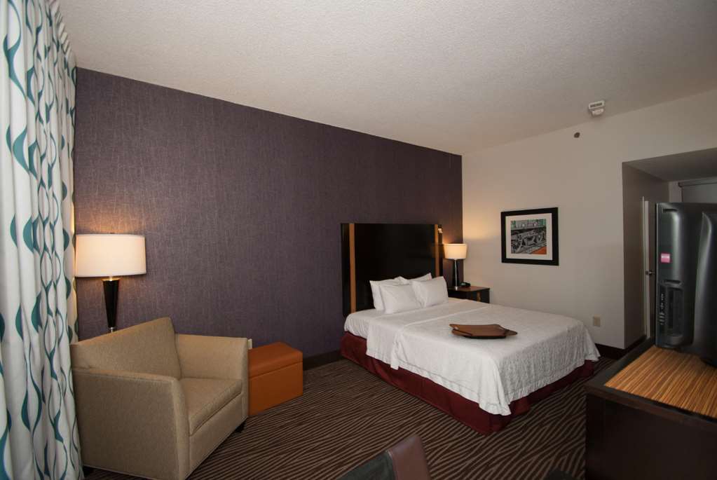 Hotel Hampton 3*